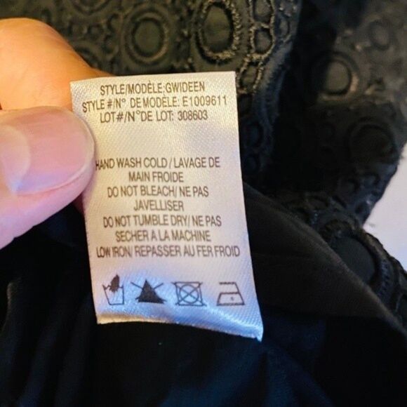 THEORY Women's Gwideen Eyelet Sleeveless Sheath Little Black Cocktail Dress Sz-6 - Picture 5 of 6